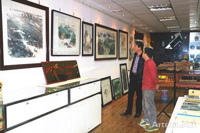 2016張善平“道法自然”書畫收藏展今日隆重開展