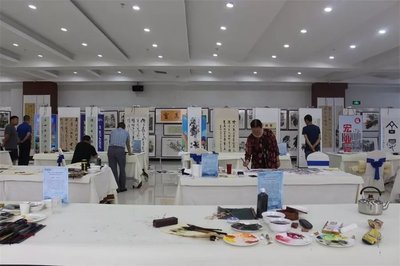 翰墨草原·舞動(dòng)星河——第二屆草原文化書畫藝術(shù)節(jié)舞臺(tái)藝術(shù)造型策劃